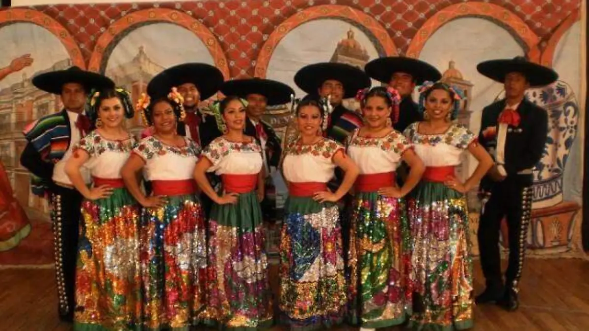 DANZA folklorica